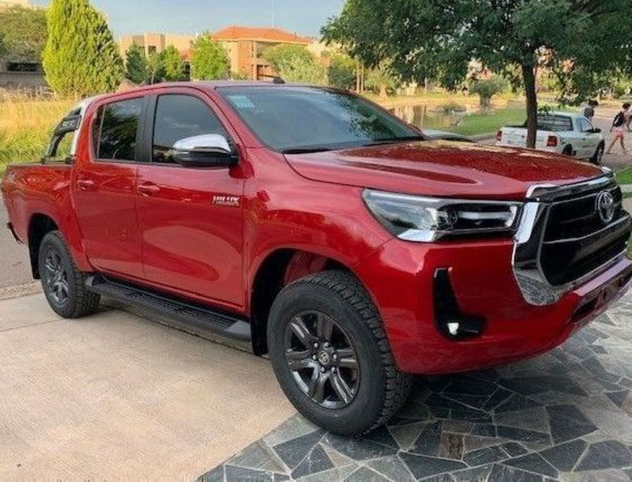 Toyota Hilux Usada en Mendoza, deRuedas