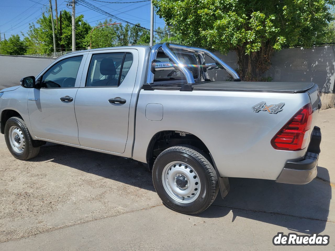 Toyota Hilux Usada en Mendoza, deRuedas