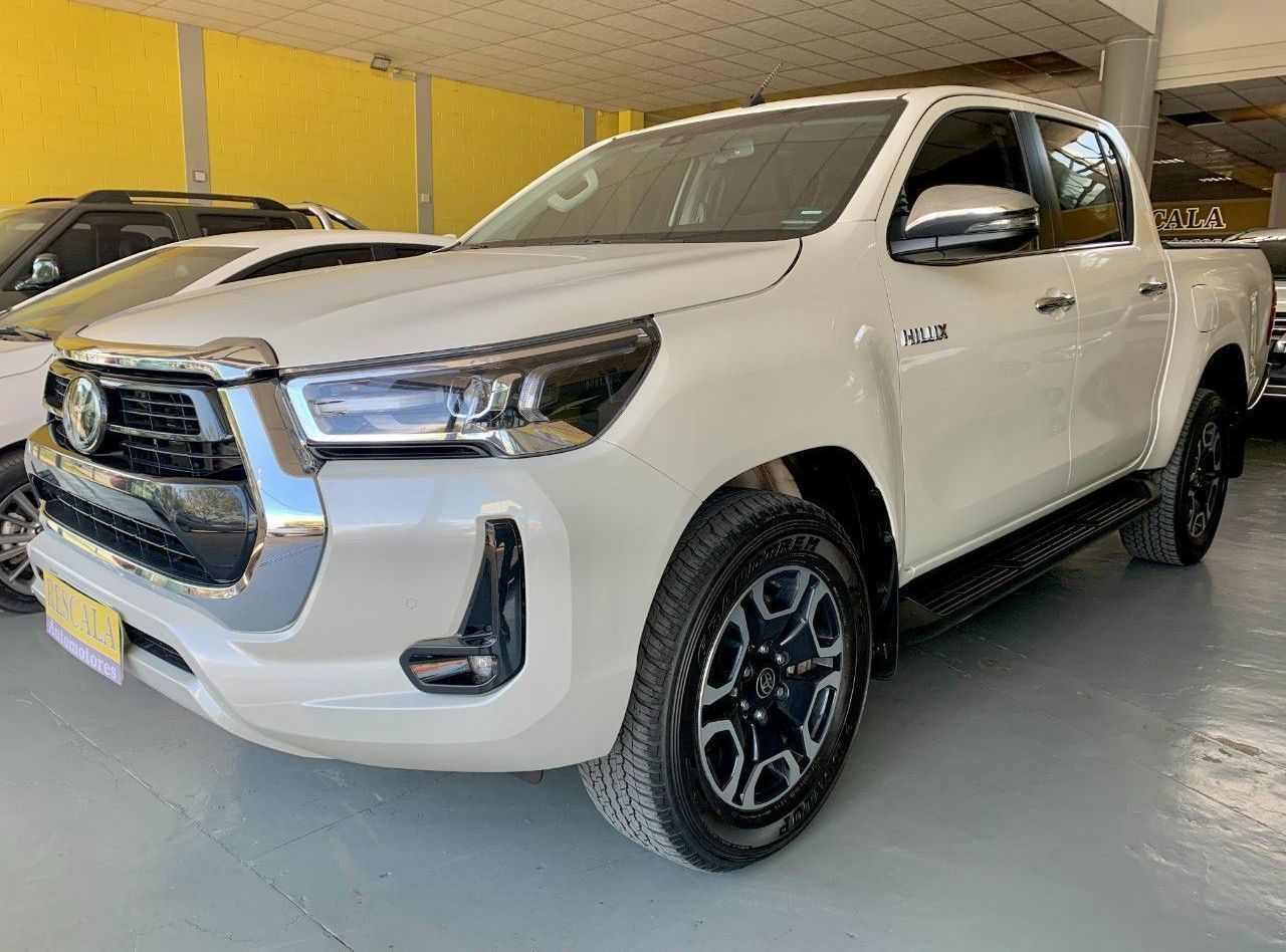 Toyota Hilux Usada Financiado en Córdoba, deRuedas