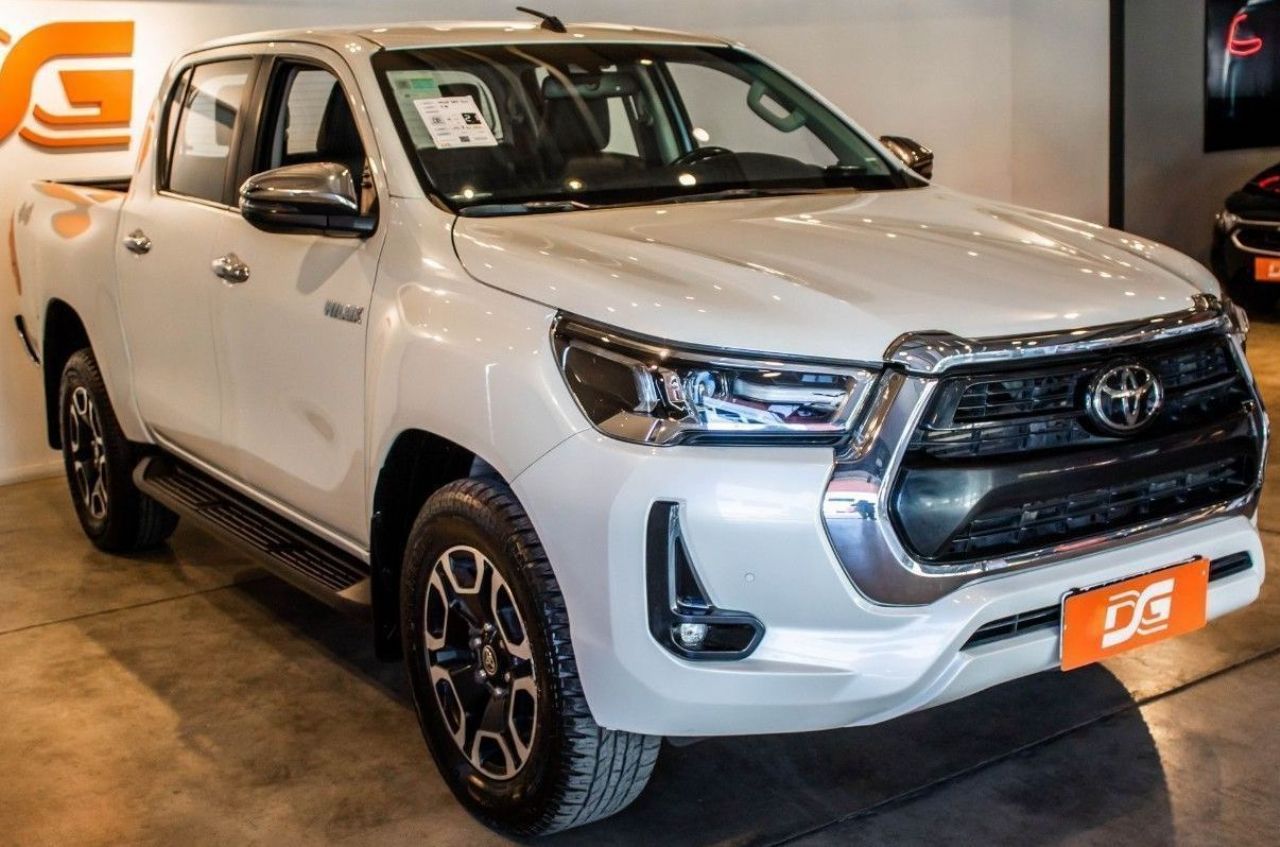Toyota Hilux Usada en Córdoba, deRuedas