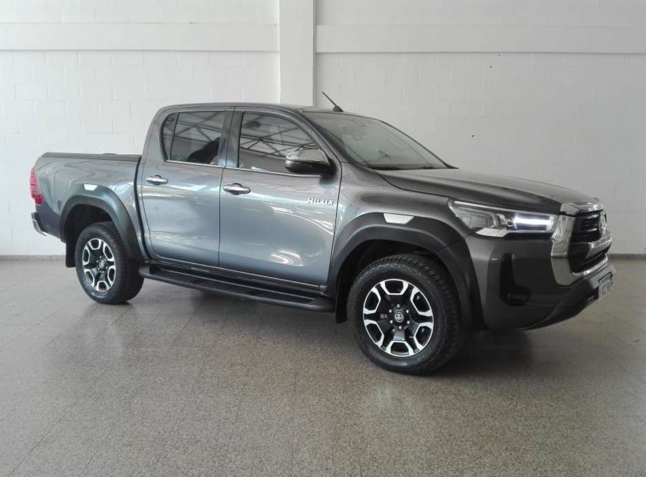 Toyota Hilux Usada en San Luis, deRuedas