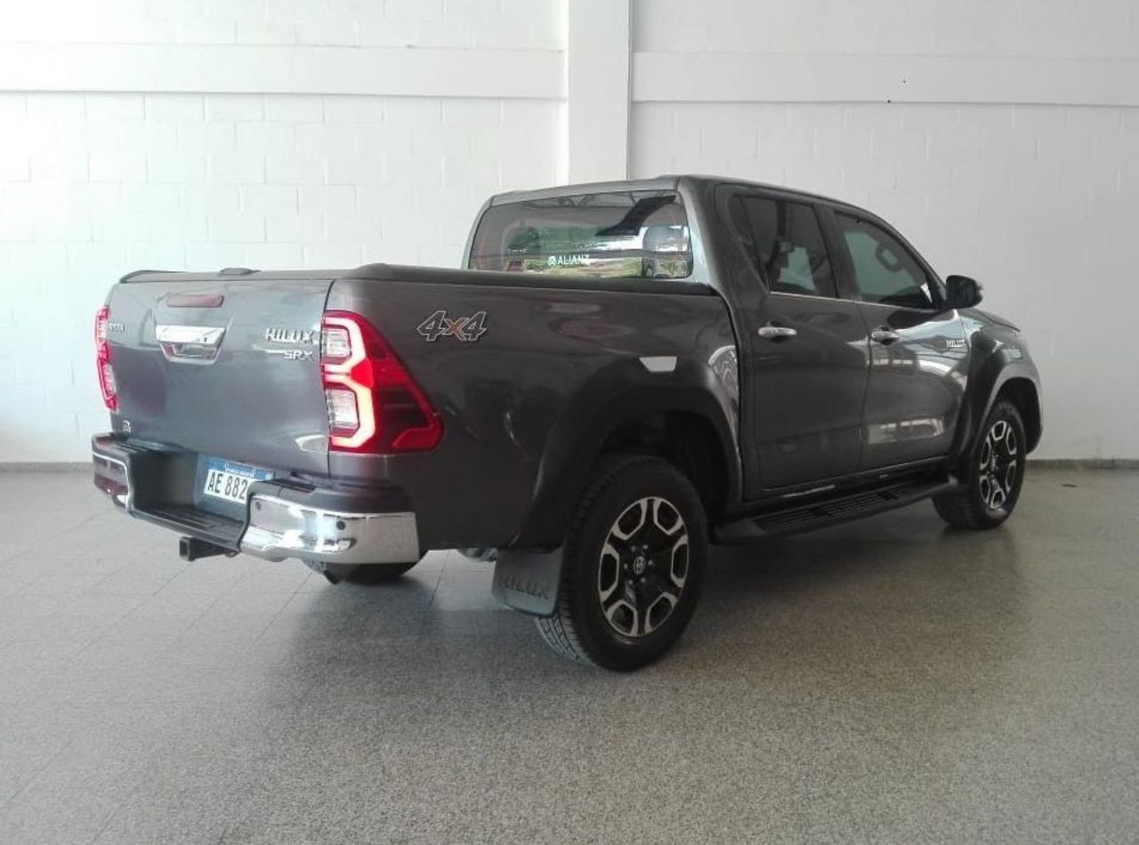 Toyota Hilux Usada en San Luis, deRuedas
