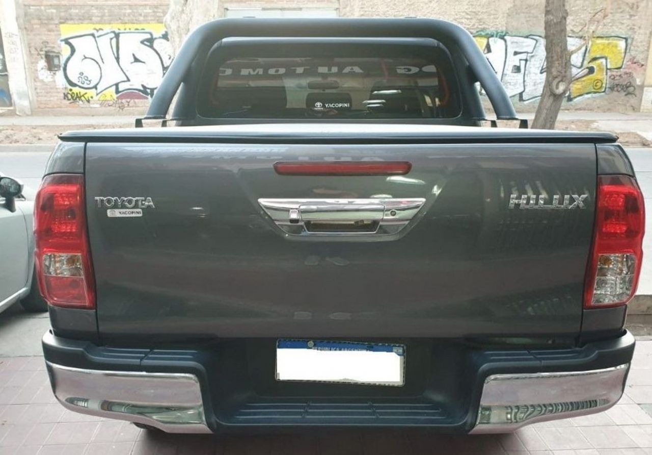 Toyota Hilux Usada en Mendoza, deRuedas