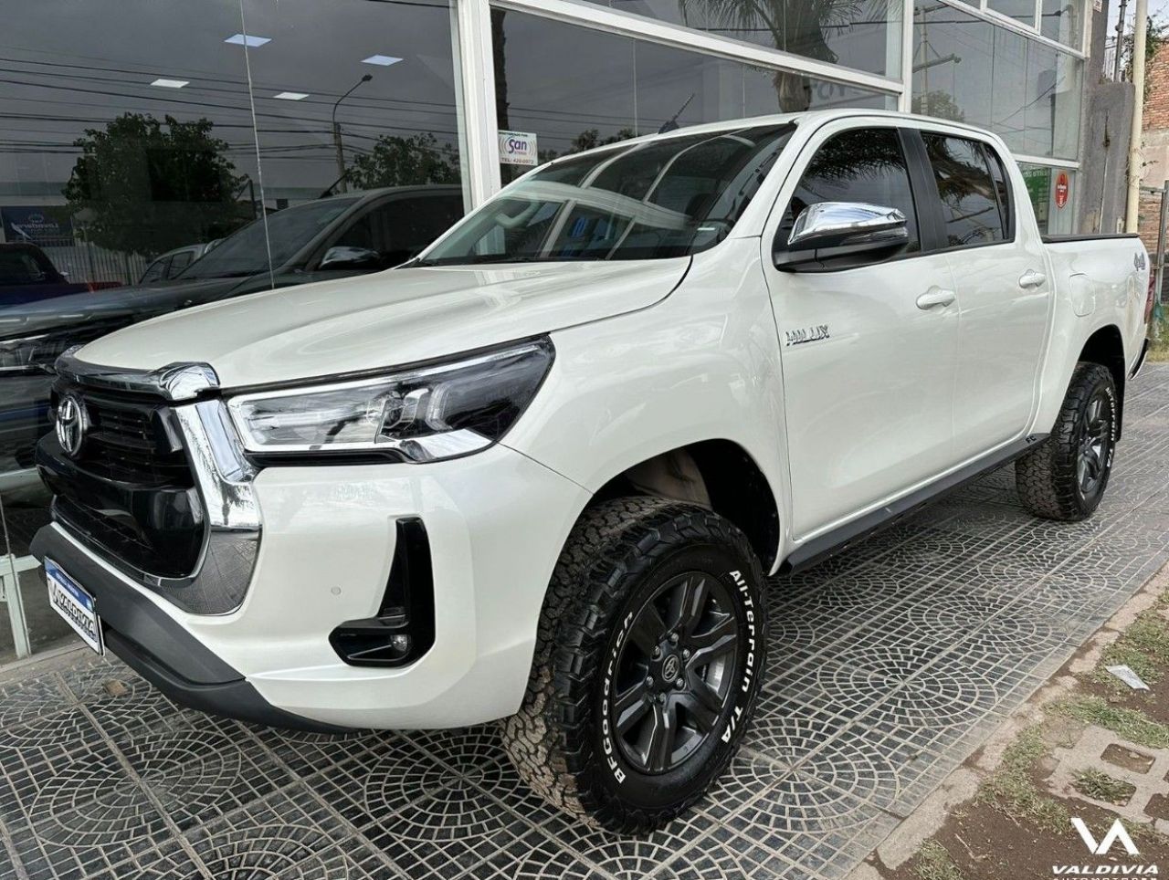 Toyota Hilux Usada en San Juan, deRuedas