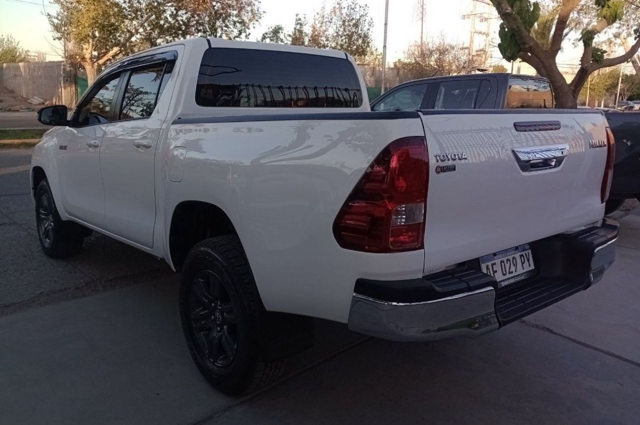 Toyota Hilux Usada en Mendoza, deRuedas