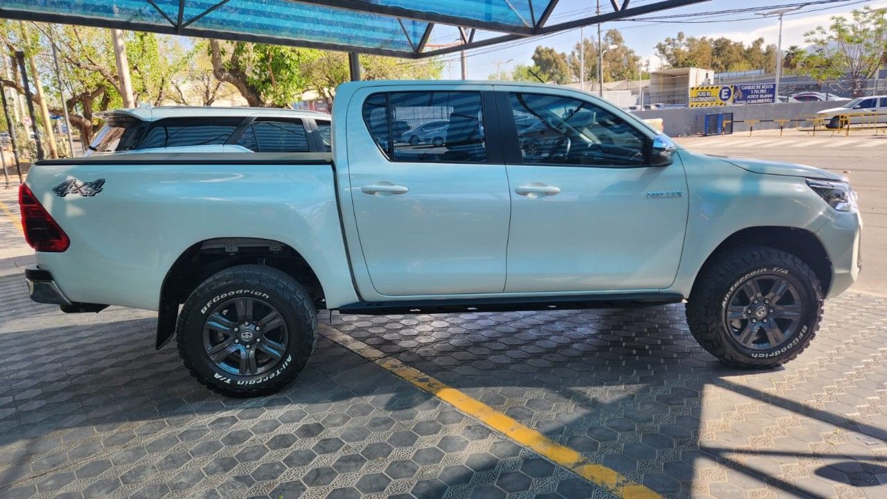 Toyota Hilux Usada en Mendoza, deRuedas
