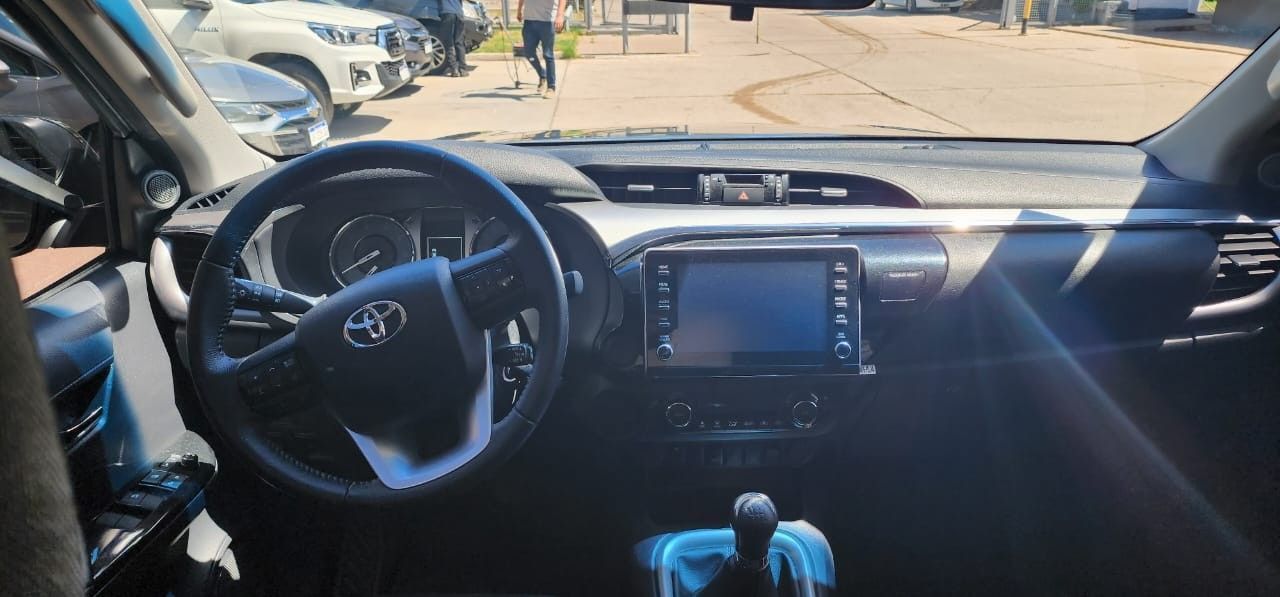 Toyota Hilux Usada en Mendoza, deRuedas
