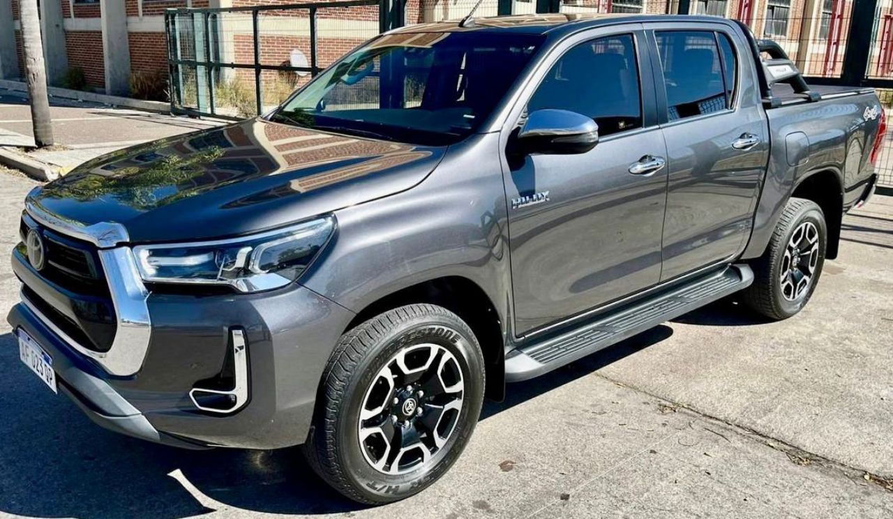 Toyota Hilux Usada en Córdoba, deRuedas