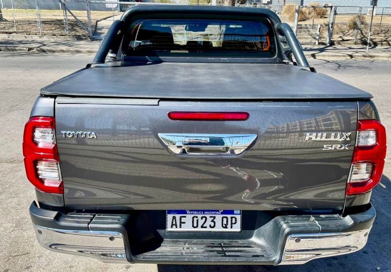 Toyota Hilux Usada en Córdoba, deRuedas