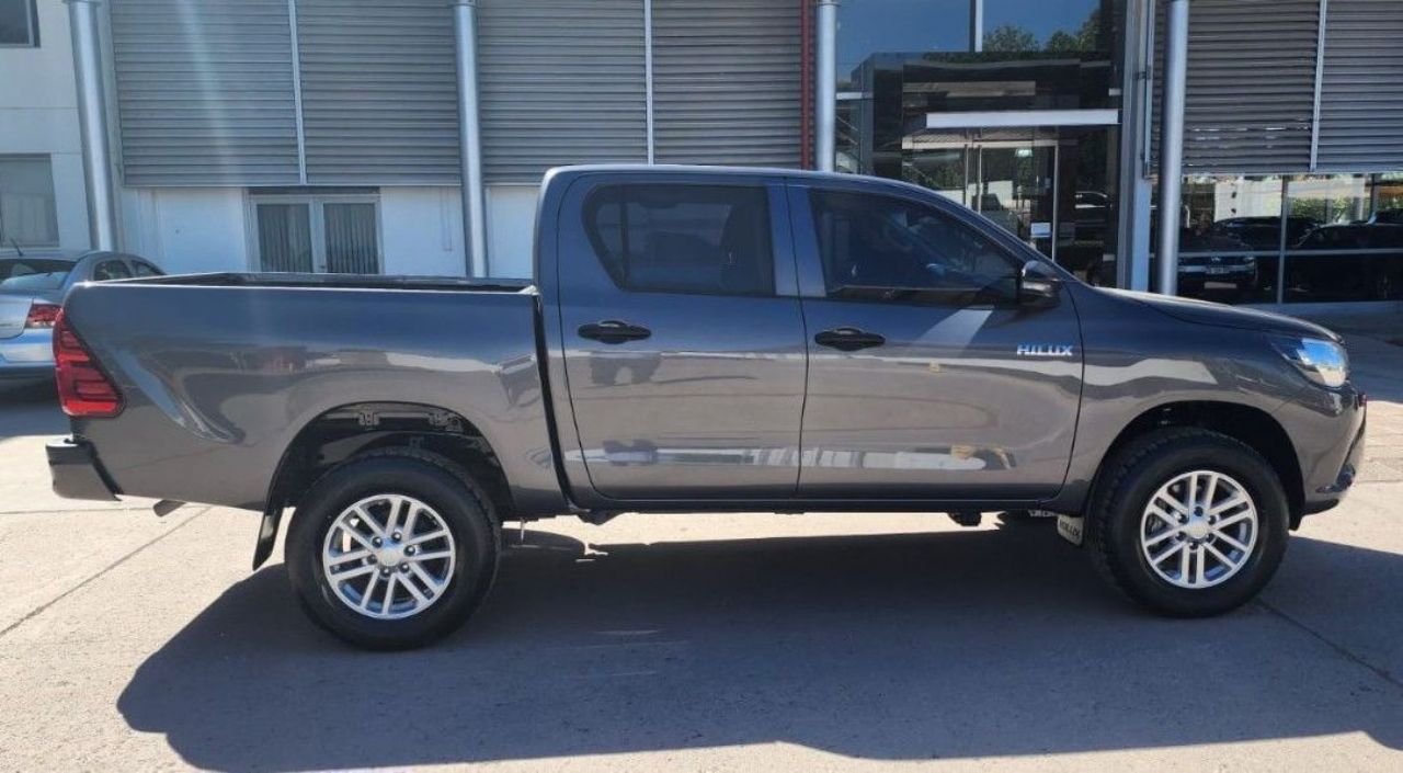 Toyota Hilux Usada en Mendoza, deRuedas