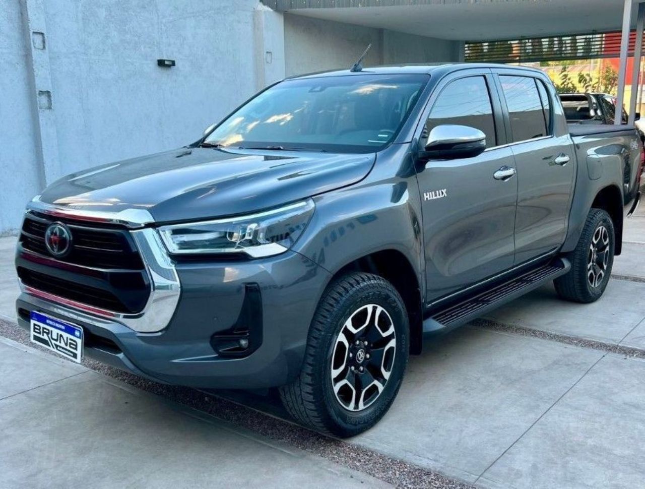 Toyota Hilux Usada en Mendoza, deRuedas