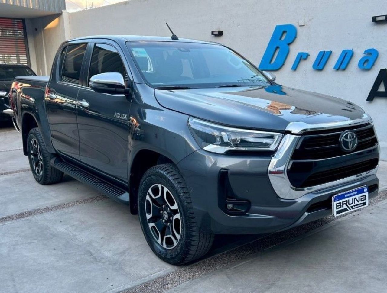 Toyota Hilux Usada en Mendoza, deRuedas