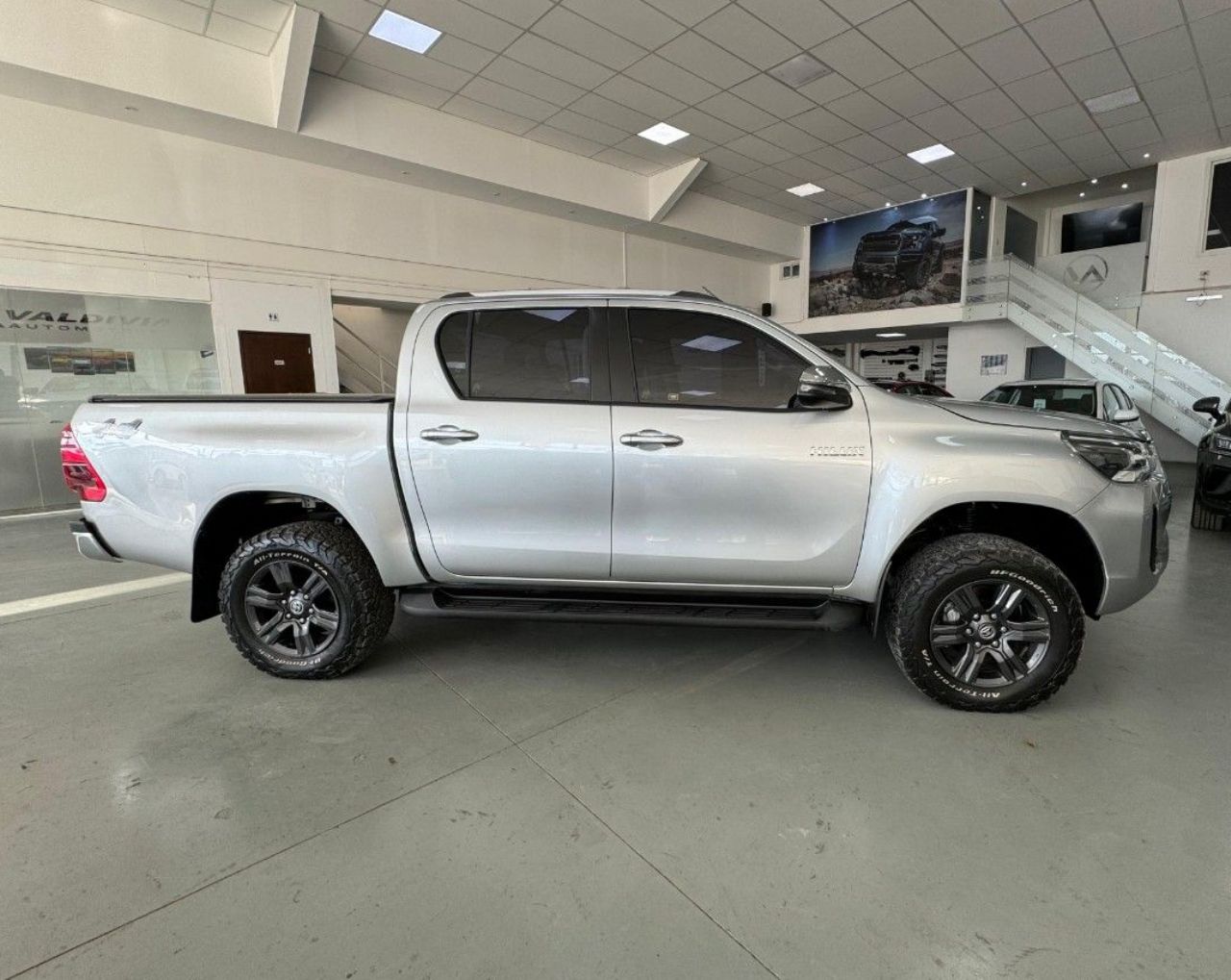 Toyota Hilux Usada en San Juan, deRuedas