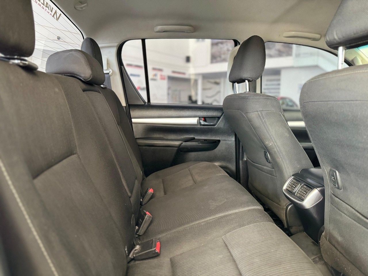 Toyota Hilux Usada en San Juan, deRuedas