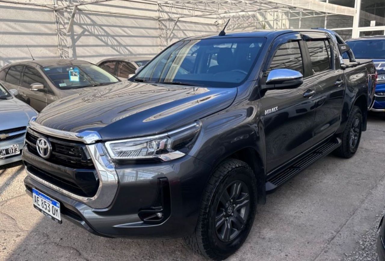 Toyota Hilux Usada en San Luis, deRuedas