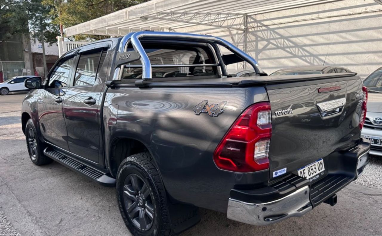 Toyota Hilux Usada en San Luis, deRuedas