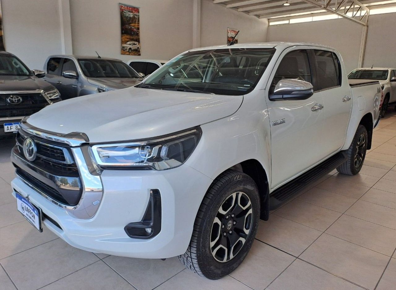 Toyota Hilux Usada Financiado en Mendoza, deRuedas