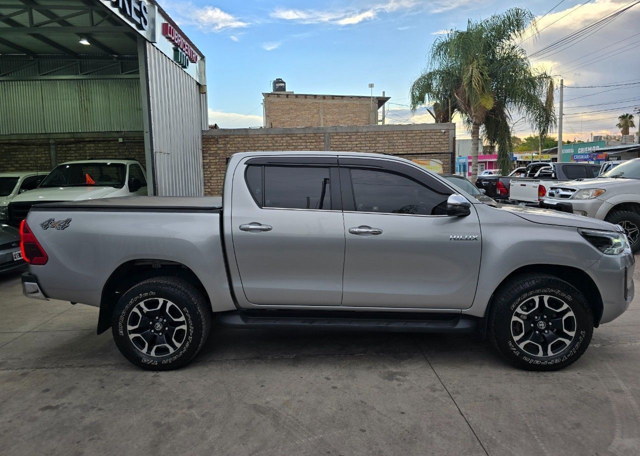 Toyota Hilux Usada Financiado en Mendoza, deRuedas