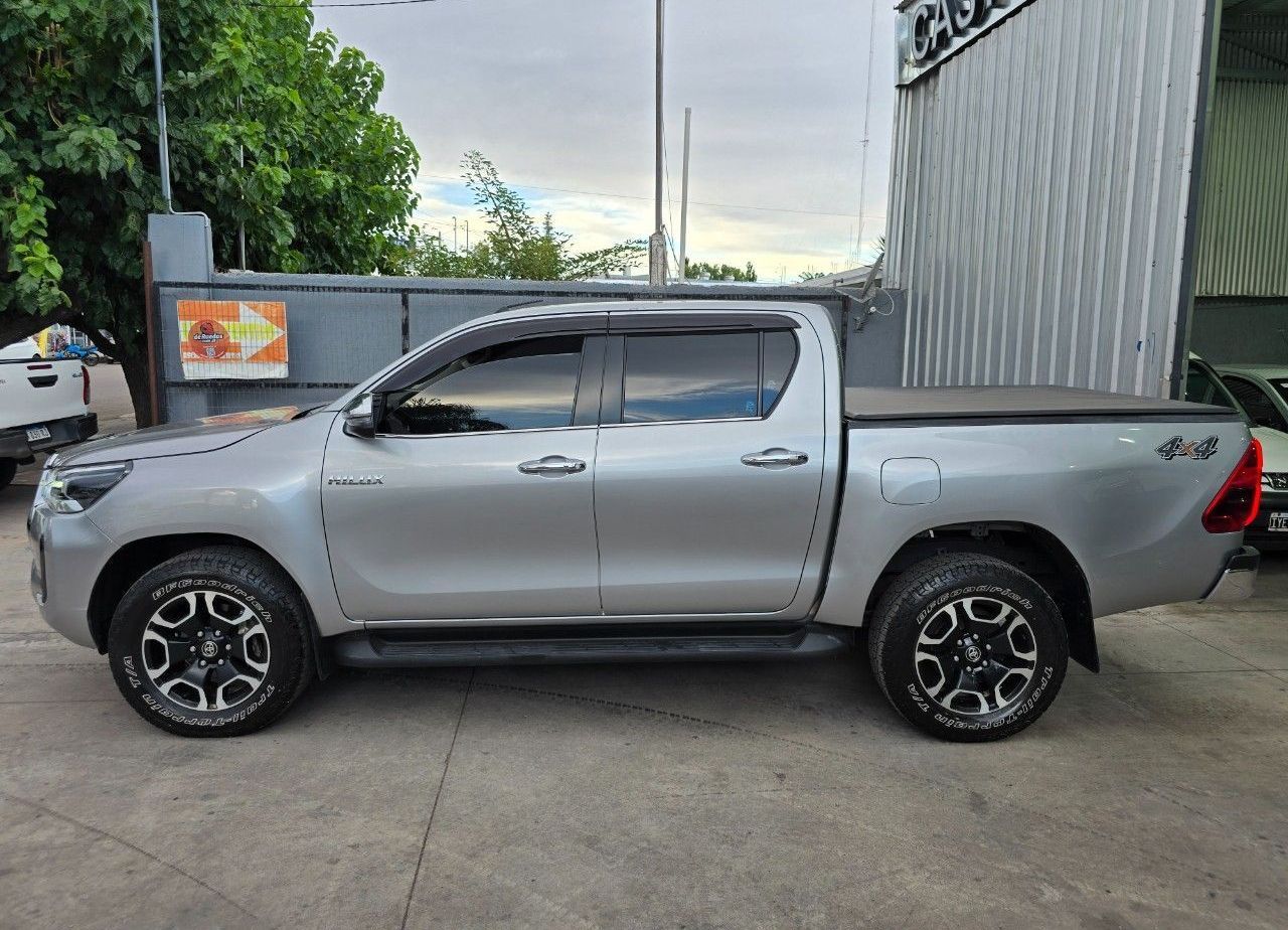 Toyota Hilux Usada Financiado en Mendoza, deRuedas