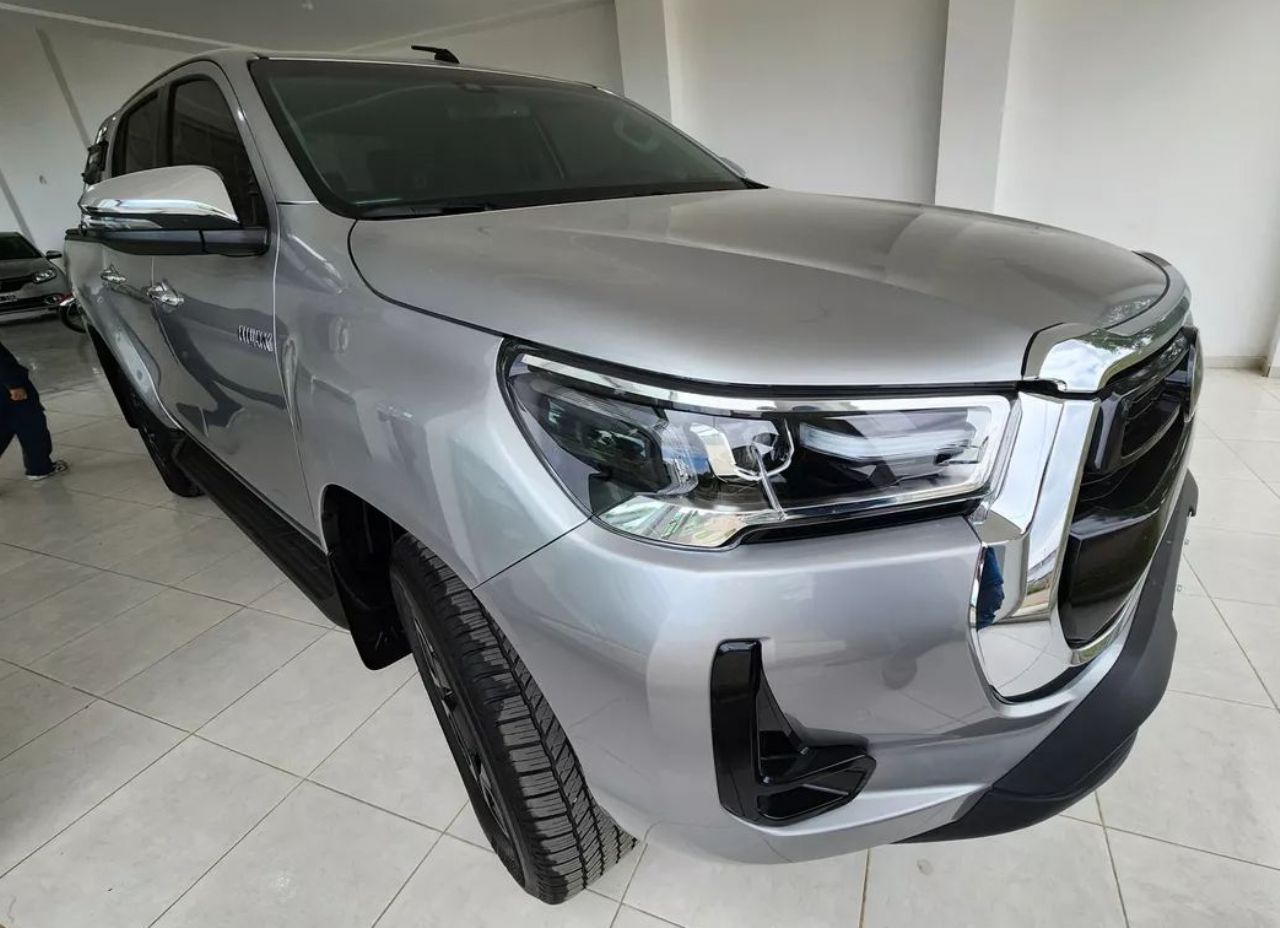 Toyota Hilux Usada Financiado en Córdoba, deRuedas