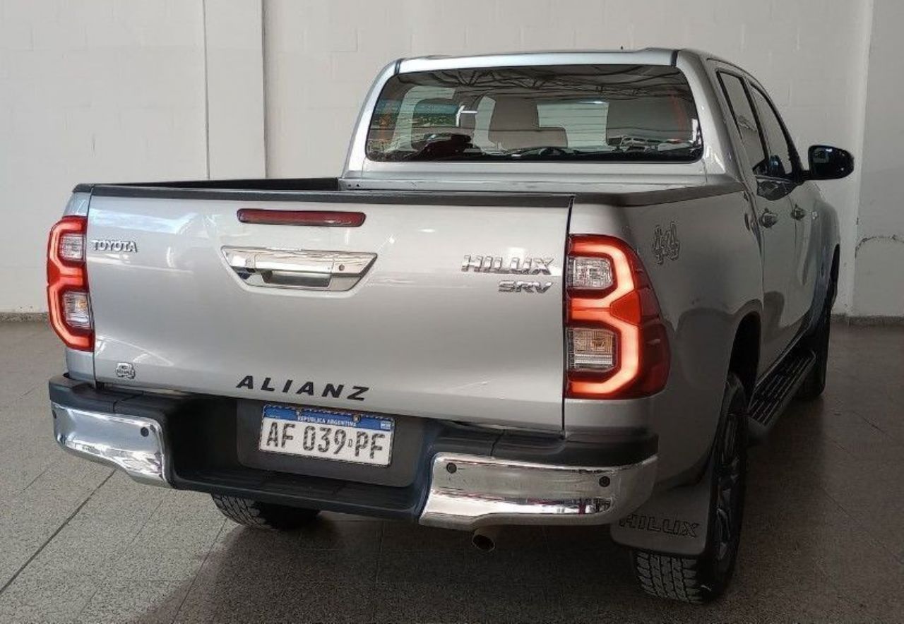 Toyota Hilux Usada en San Luis, deRuedas