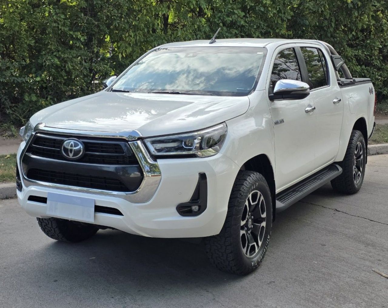 Toyota Hilux Usada en Mendoza, deRuedas