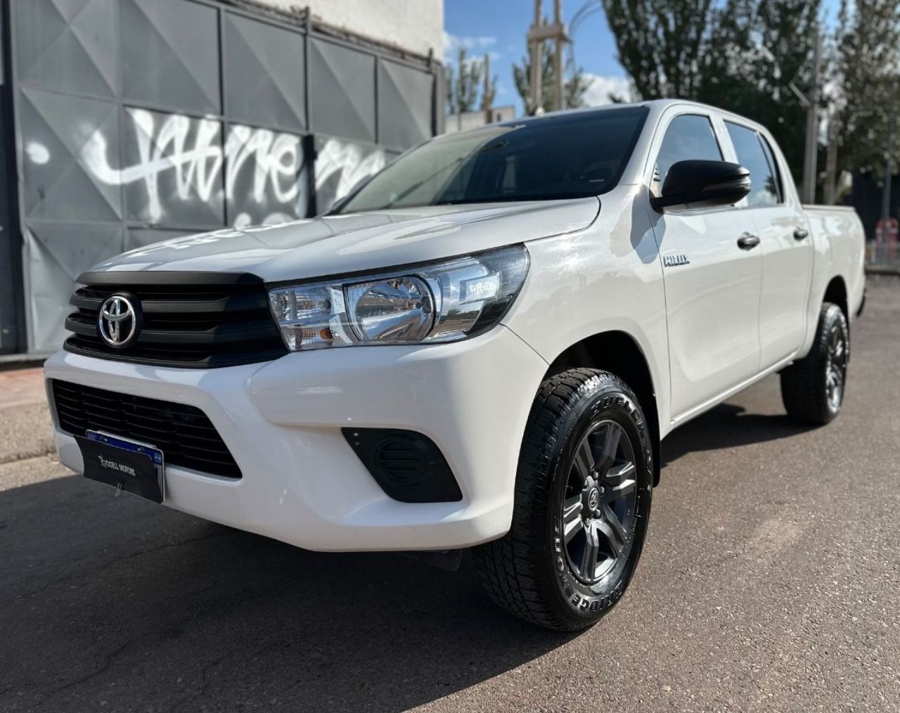Toyota Hilux Usada Financiado en Mendoza, deRuedas