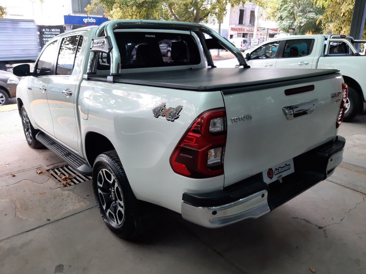 Toyota Hilux Usada Financiado en Mendoza, deRuedas