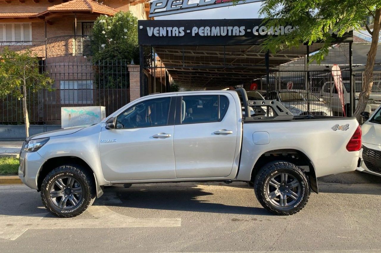 Toyota Hilux Usada Financiado en San Juan, deRuedas