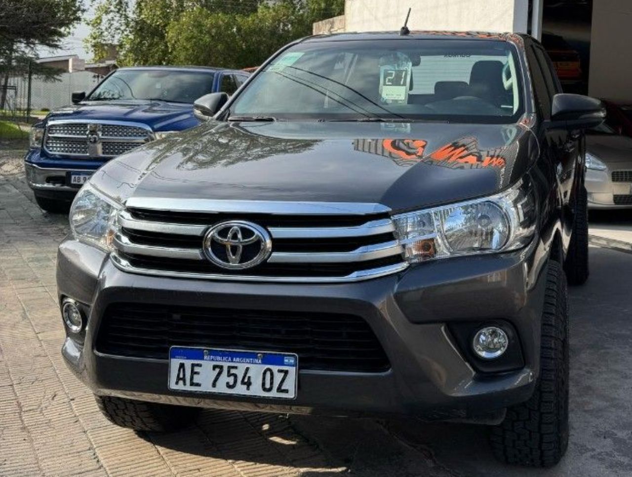 Toyota Hilux Usada Financiado en Córdoba, deRuedas