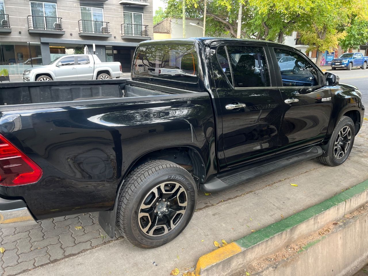 Toyota Hilux Usada en Mendoza, deRuedas