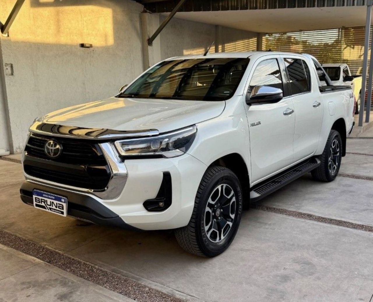 Toyota Hilux Usada en Mendoza, deRuedas