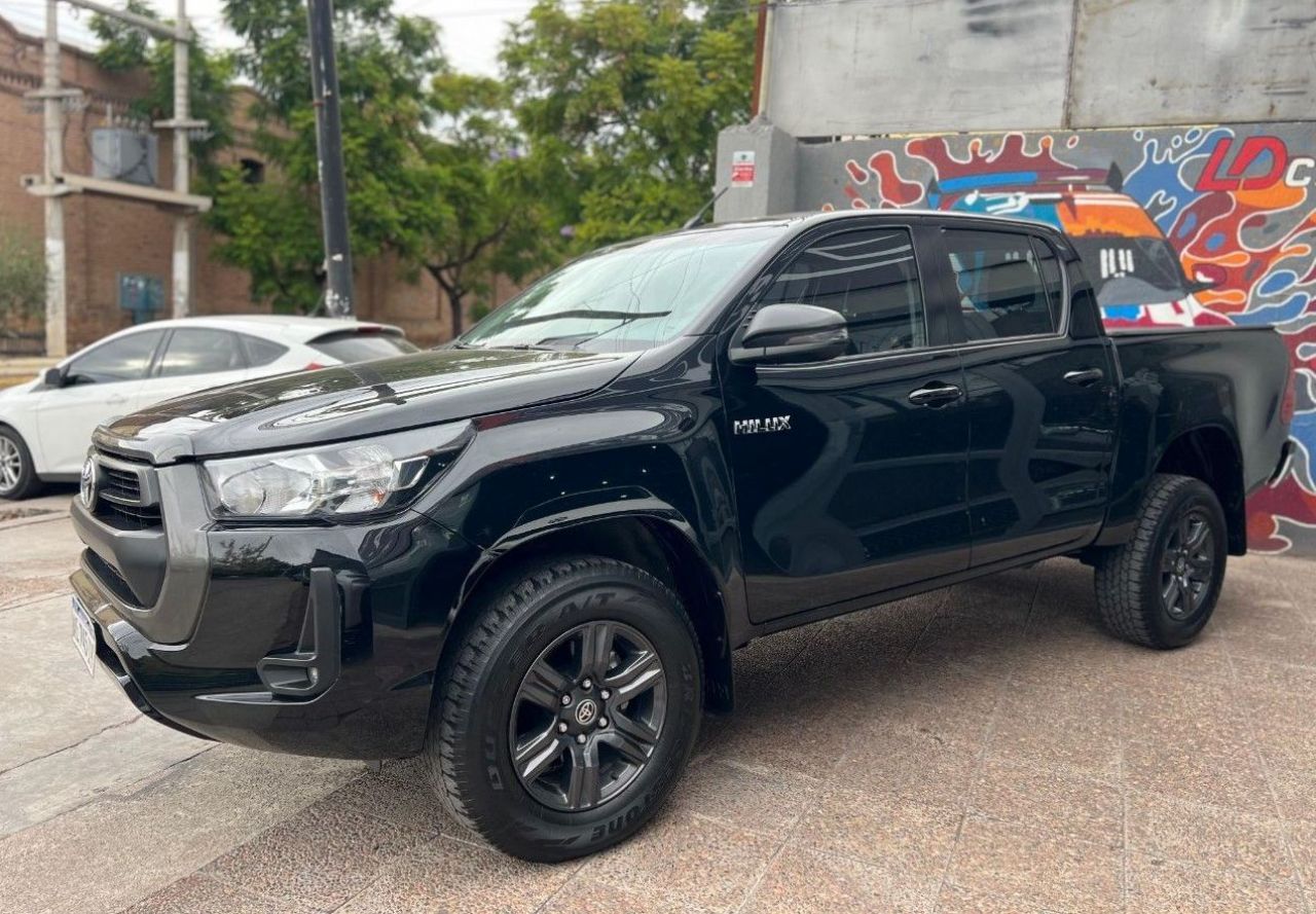 Toyota Hilux Usada Financiado en Mendoza, deRuedas