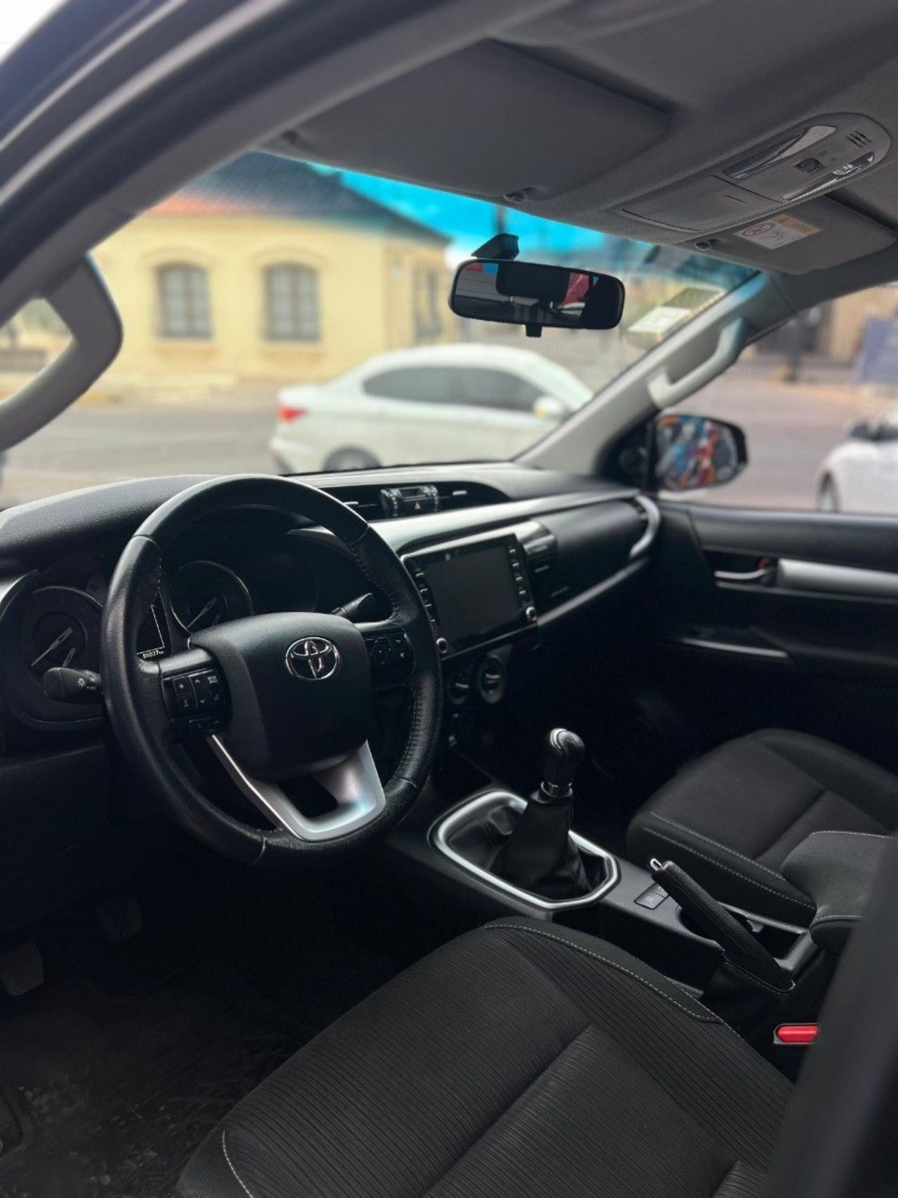 Toyota Hilux Usada Financiado en Mendoza, deRuedas