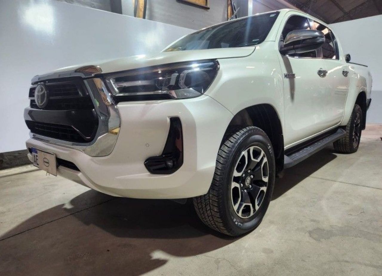 Toyota Hilux Usada en Mendoza, deRuedas