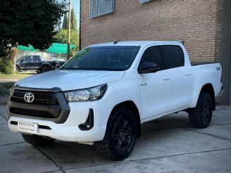 Toyota Hilux Usada en Córdoba Financiado
