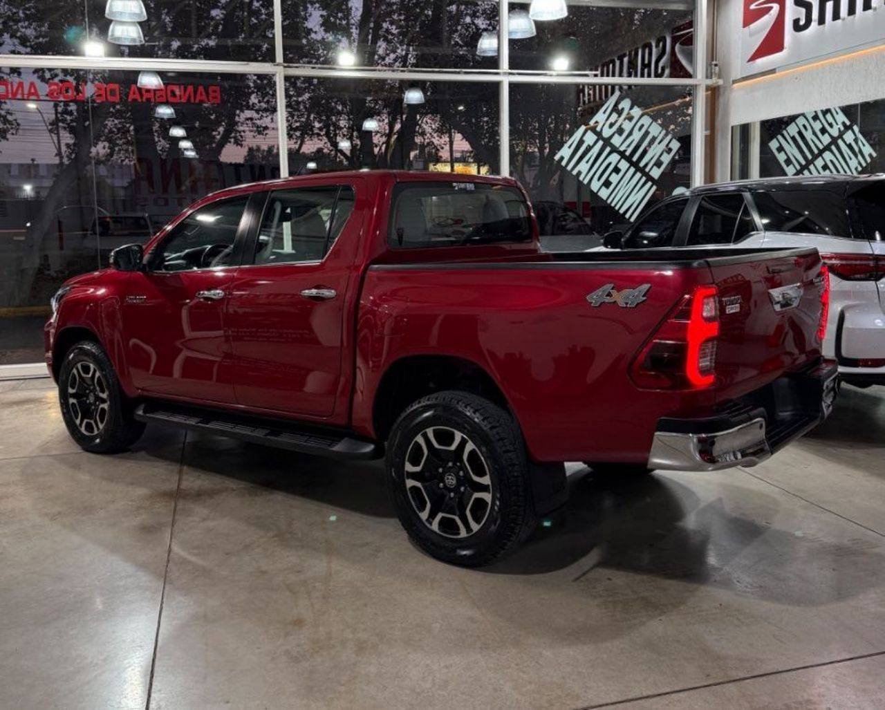 Toyota Hilux Usada Financiado en Mendoza, deRuedas