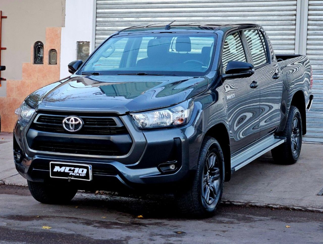 Toyota Hilux Usada Financiado en Mendoza, deRuedas