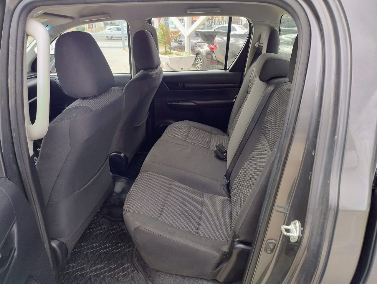 Toyota Hilux Usada en San Luis, deRuedas