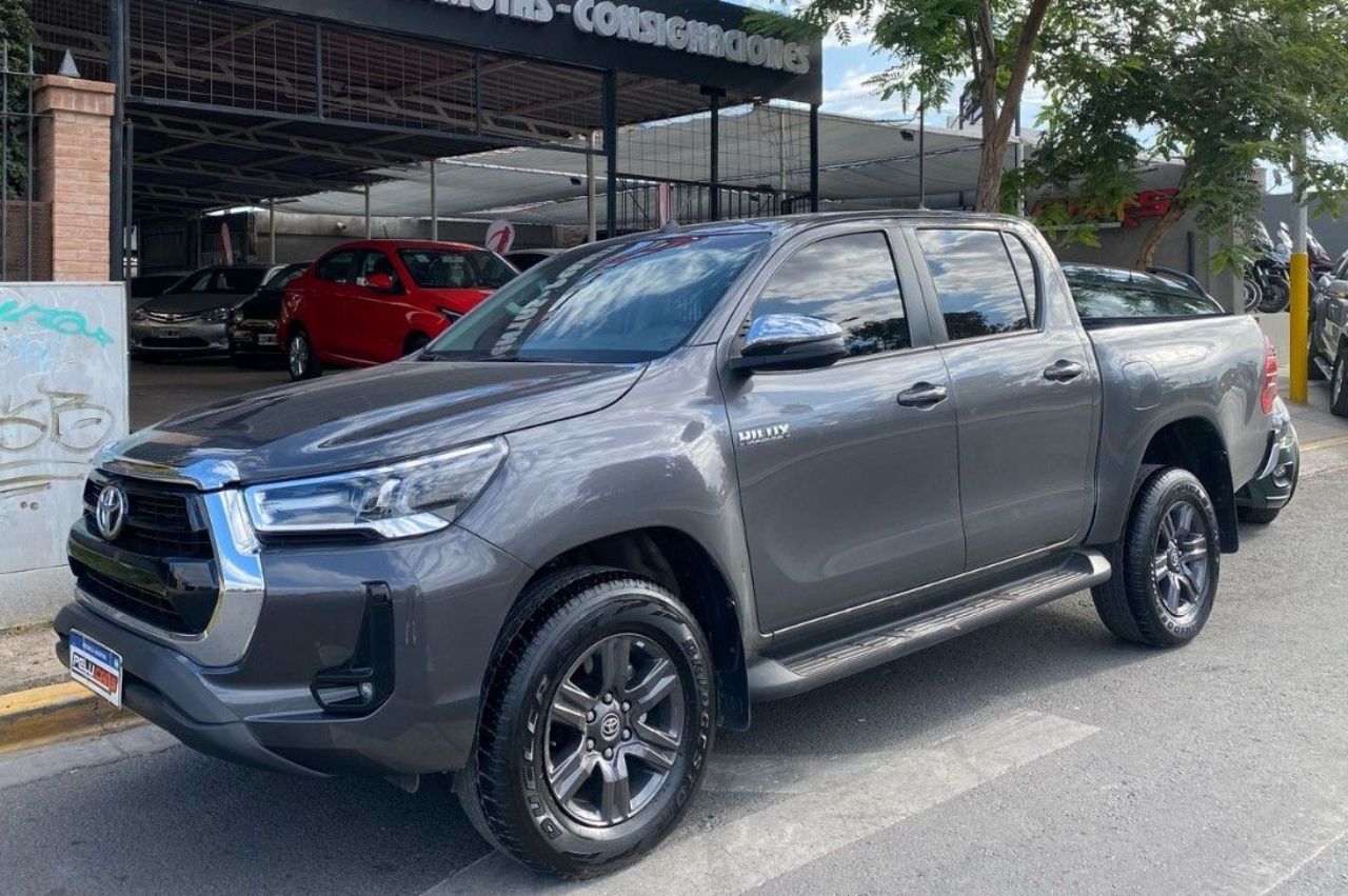 Toyota Hilux Usada Financiado en San Juan, deRuedas
