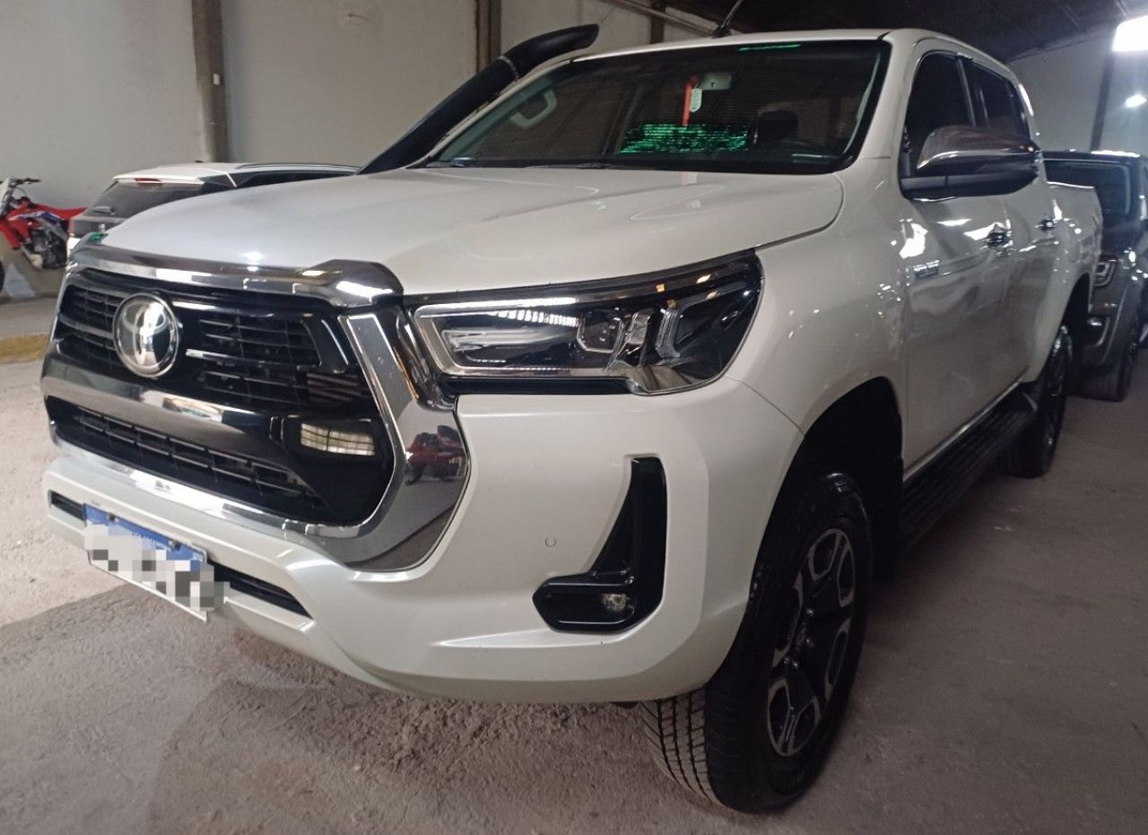 Toyota Hilux Usada Financiado en Mendoza, deRuedas