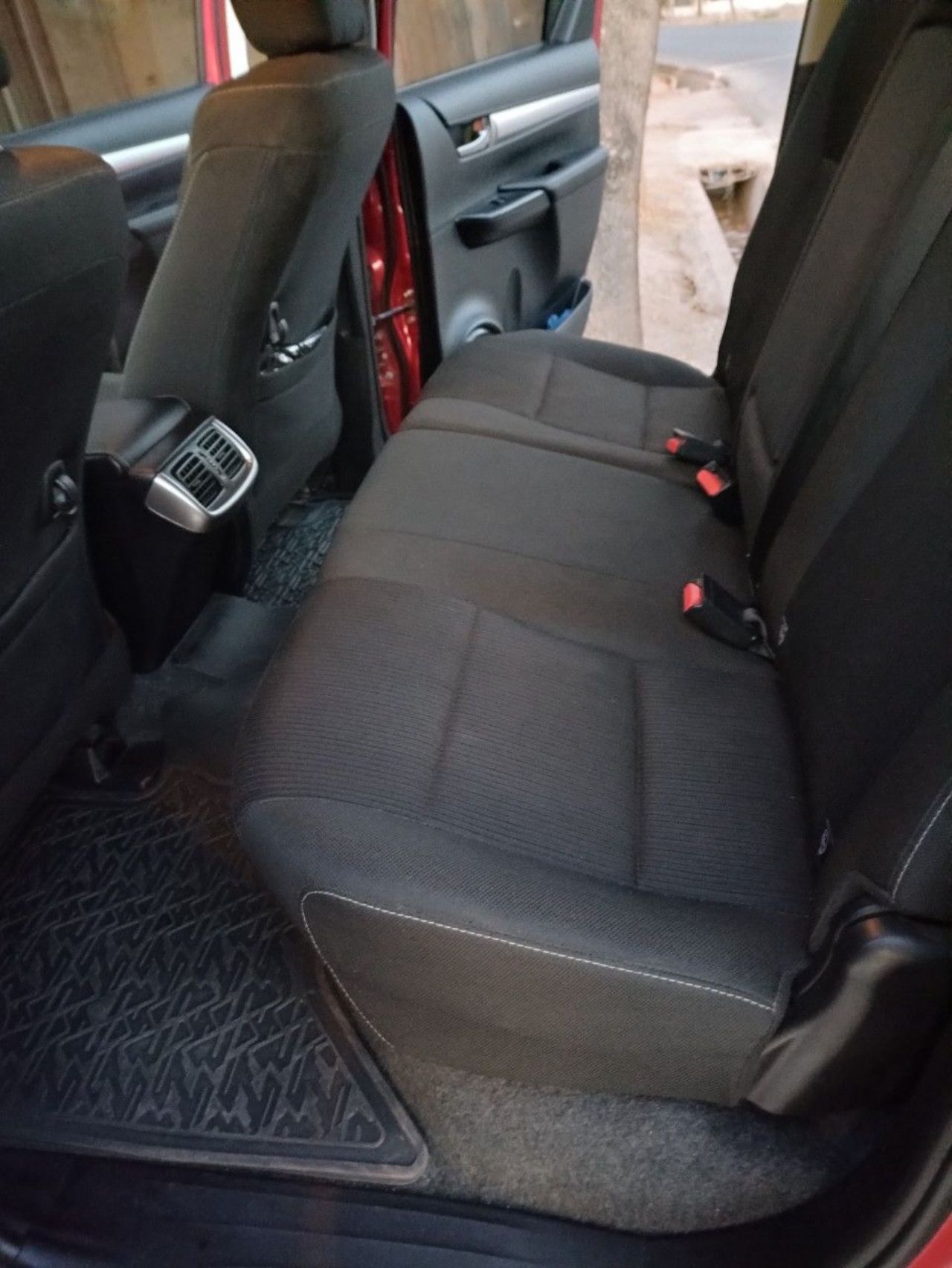 Toyota Hilux Usada en Mendoza, deRuedas