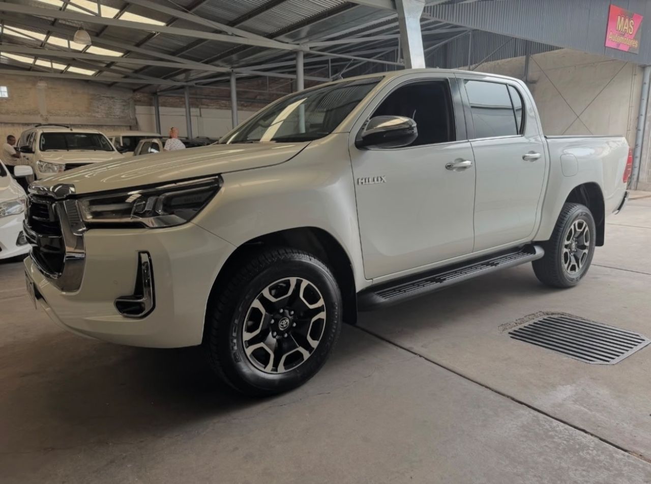 Toyota Hilux Usada en Mendoza, deRuedas