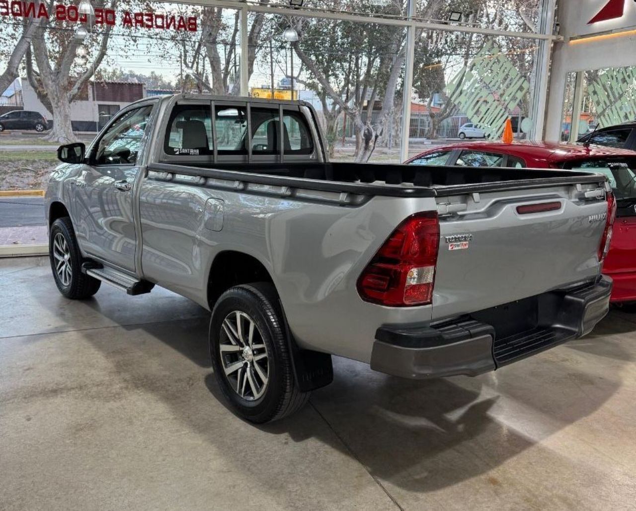 Toyota Hilux Usada Financiado en Mendoza, deRuedas