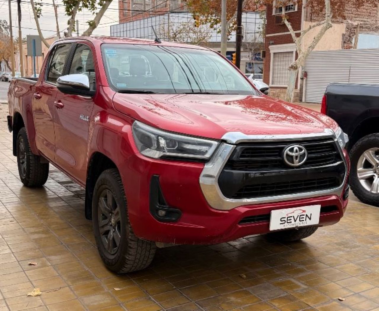 Toyota Hilux Usada en San Juan, deRuedas