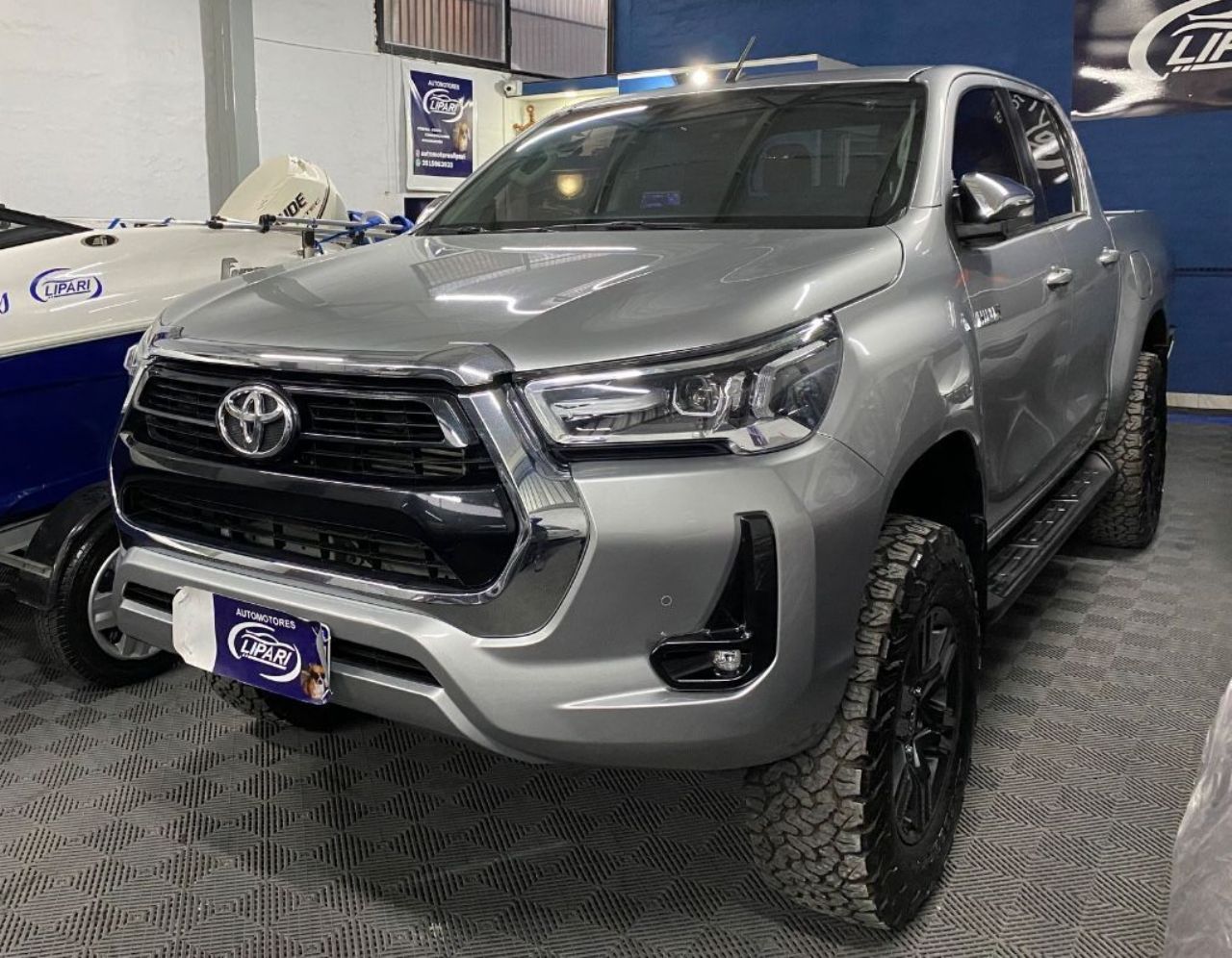 Toyota Hilux Usada Financiado en Mendoza, deRuedas
