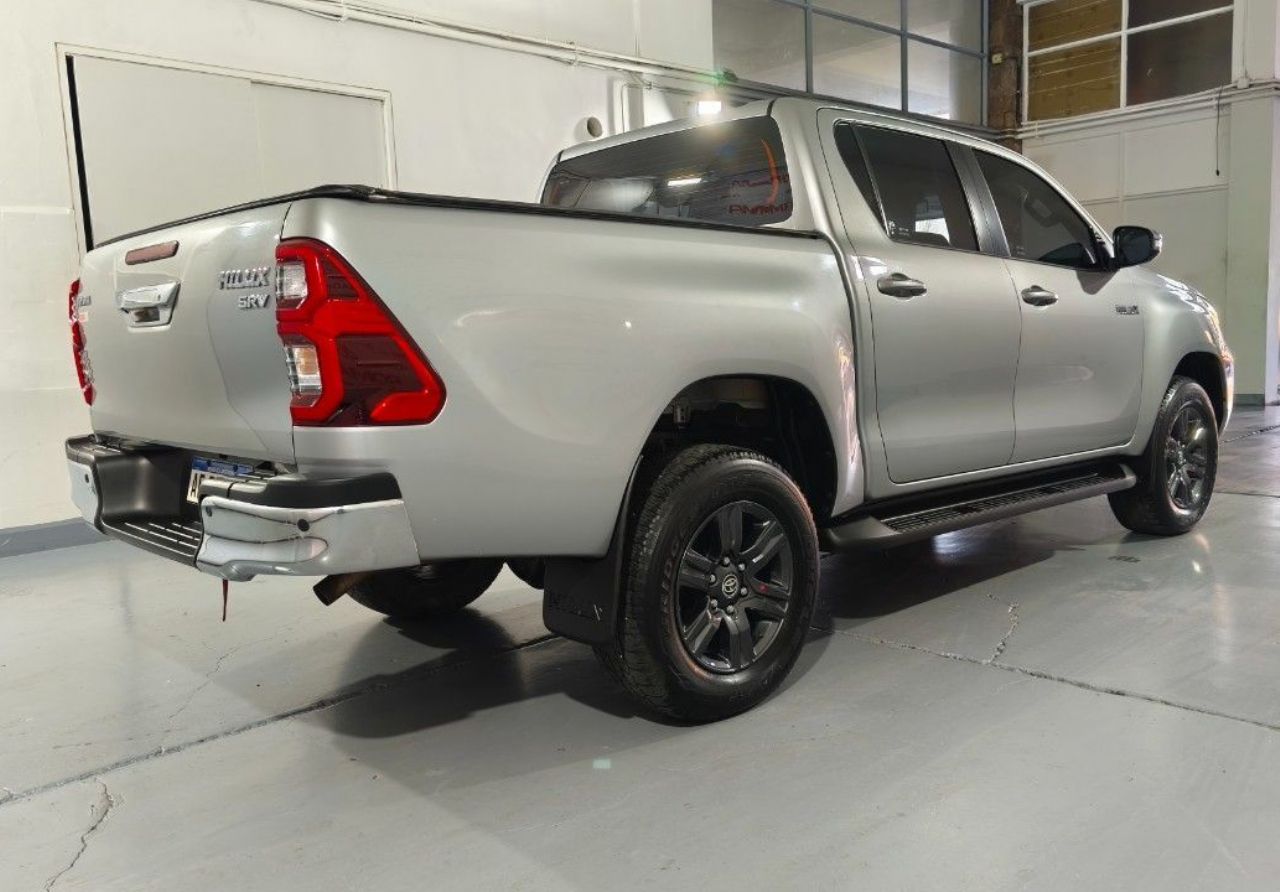 Toyota Hilux Usada en Mendoza, deRuedas