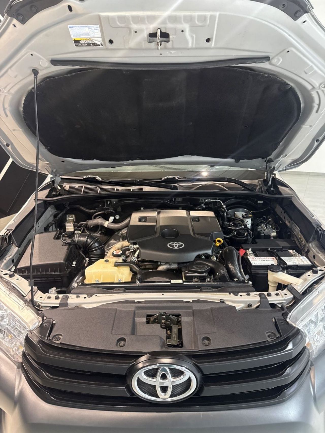 Toyota Hilux Usada Financiado en Mendoza, deRuedas