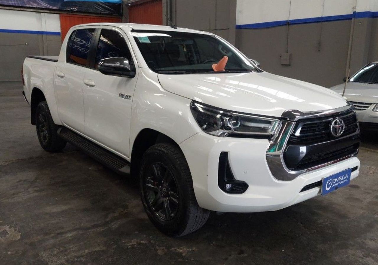 Toyota Hilux Usada Financiado en Mendoza, deRuedas