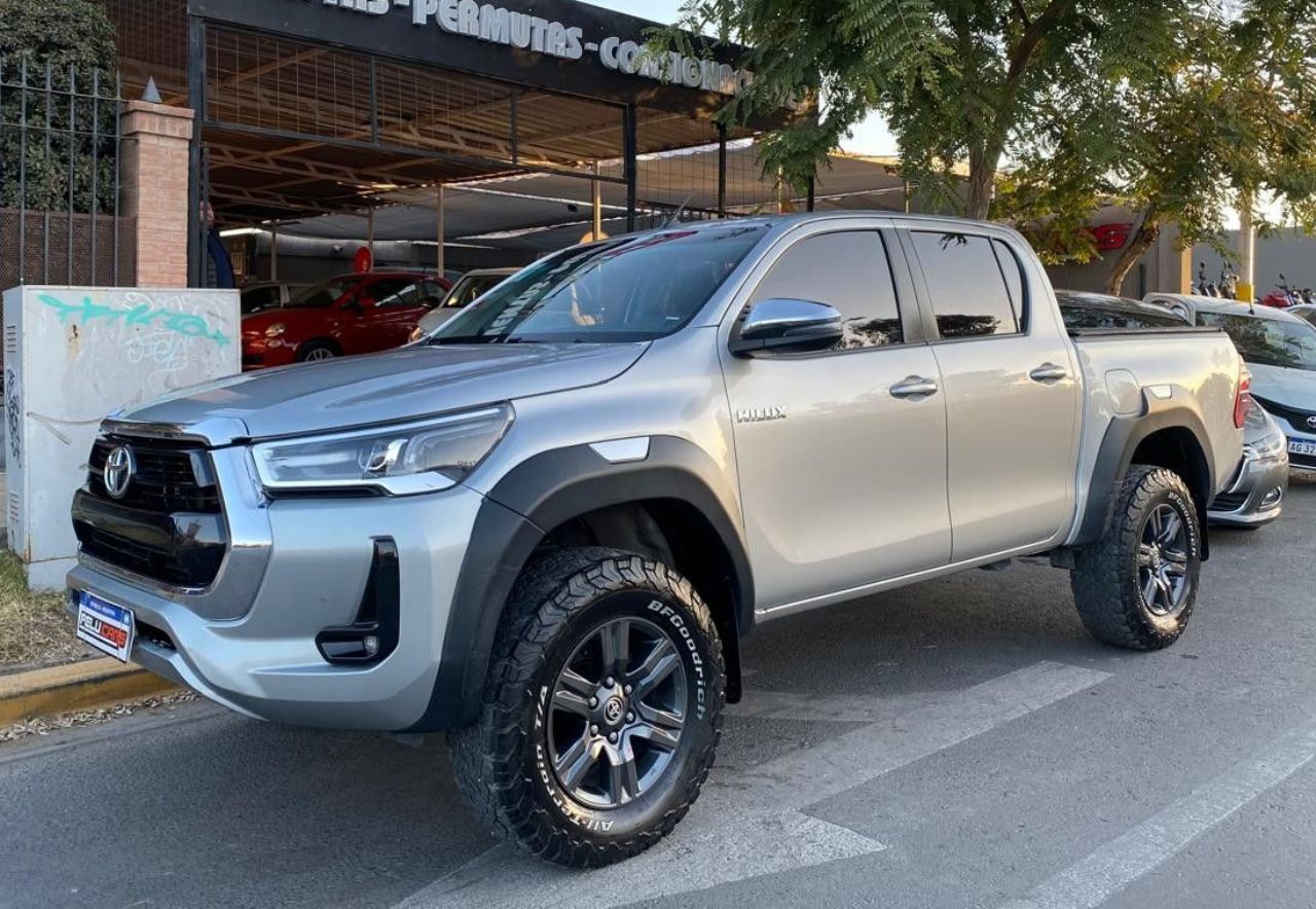 Toyota Hilux Usada Financiado en San Juan, deRuedas